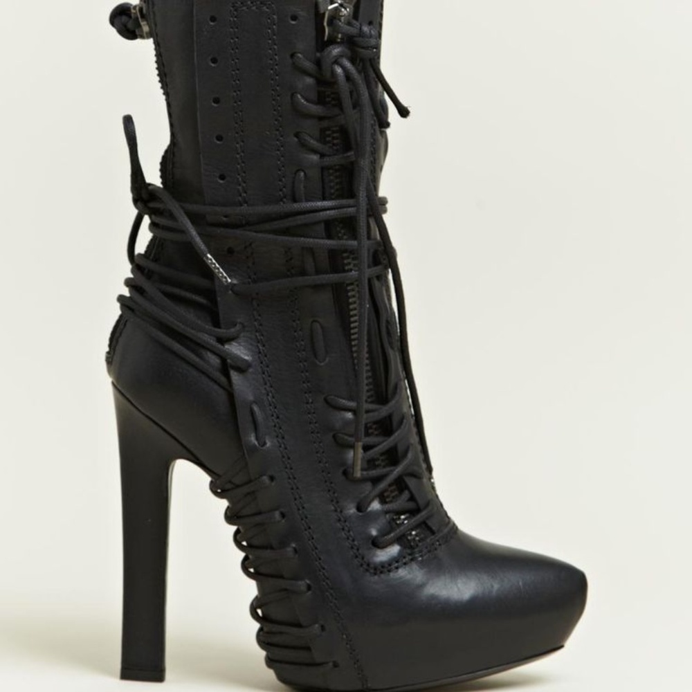 NWOB Haider Ackermann Elbamatt Boot - pics coming